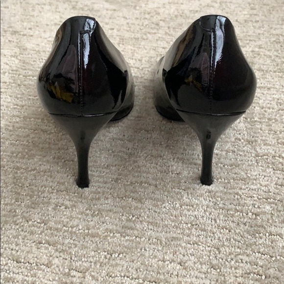 BCBGENERATION open toe pump - Picture 3 of 3